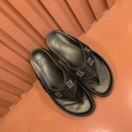 Picture of Louis Vuitton Slippers _SKULVsz38-44mnf04061357